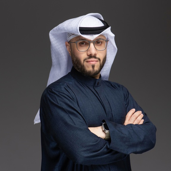 توظيف المبدعين المستقلين والشركات في الكويت - علي العطار - Photography, , Videography, Social Media Managment, Marketing 