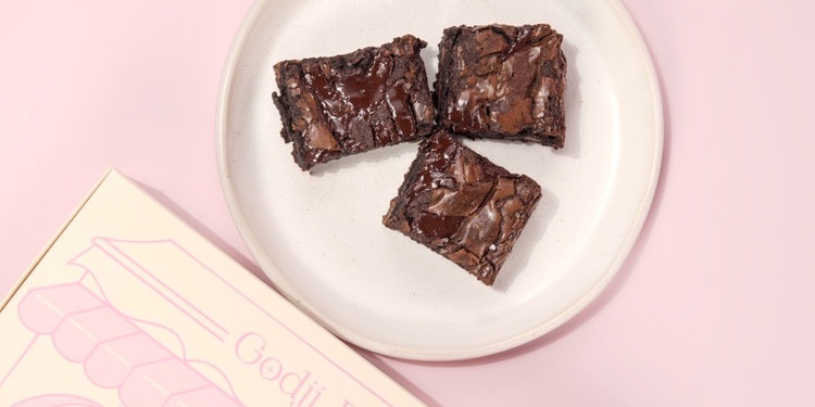 Freelancer's Portfolio Cover Image - Maryam Abdullah  - Photography