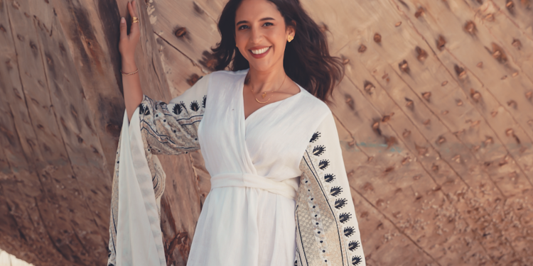 صورة غلاف مشروع المبدع المستقل - لطيفة الهزاع - عارضين أزياء