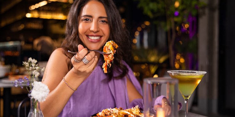 صورة غلاف مشروع المبدع المستقل - لطيفة الهزاع - عارضين أزياء