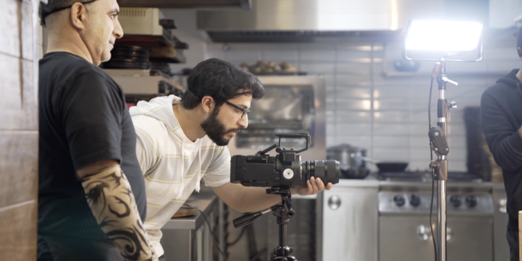 صورة غلاف مشروع المبدع المستقل - علي الناصر - تصوير الفيديو