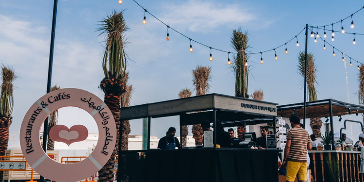 صورة غلاف مشروع المبدع المستقل - علي الناصر - تصوير الفيديو